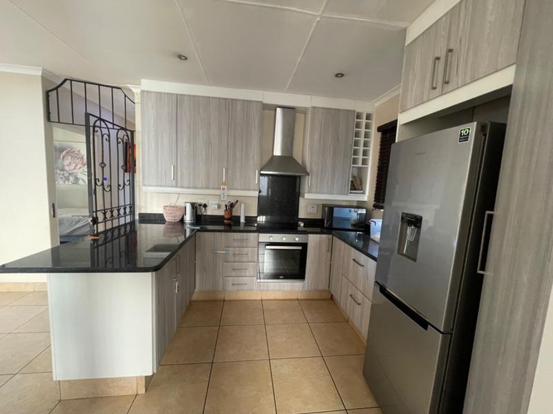 3 Bedroom Property for Sale in Somerset Park KwaZulu-Natal