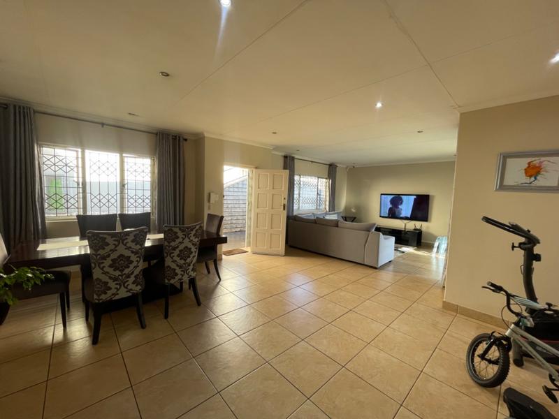 3 Bedroom Property for Sale in Somerset Park KwaZulu-Natal