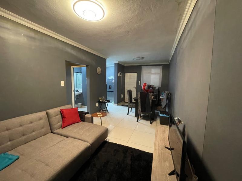 1 Bedroom Property for Sale in New Town Centre KwaZulu-Natal