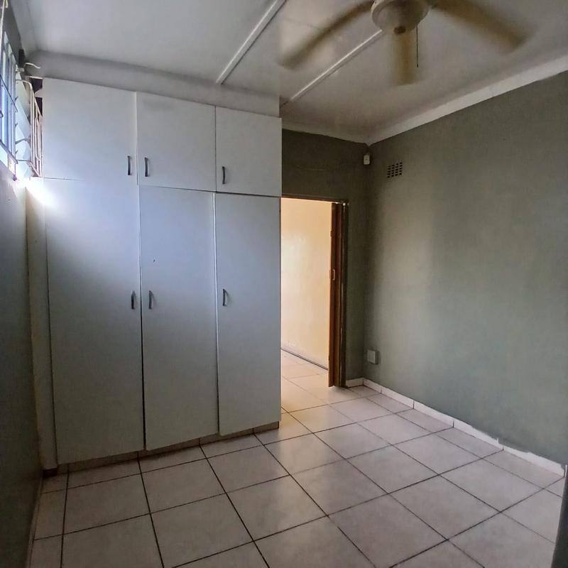 To Let 1 Bedroom Property for Rent in Yellowwood Park KwaZulu-Natal