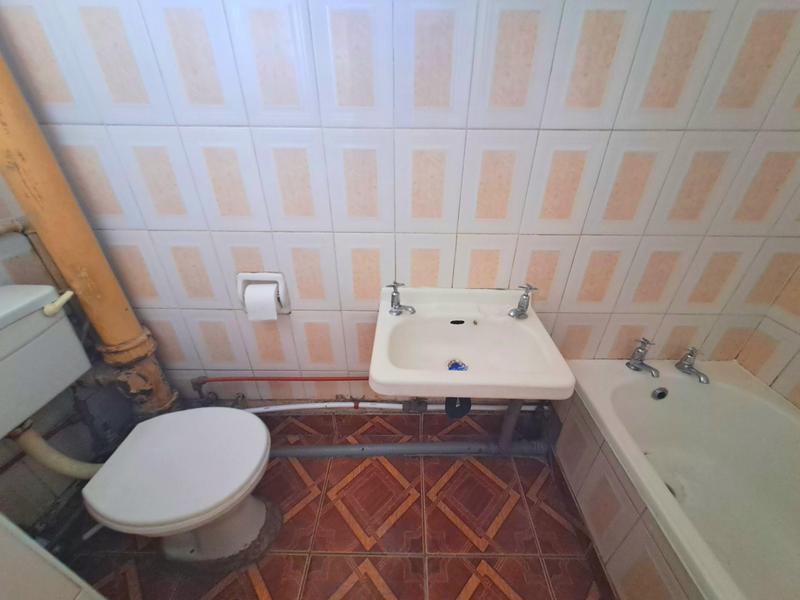 1 Bedroom Property for Sale in Glenwood KwaZulu-Natal