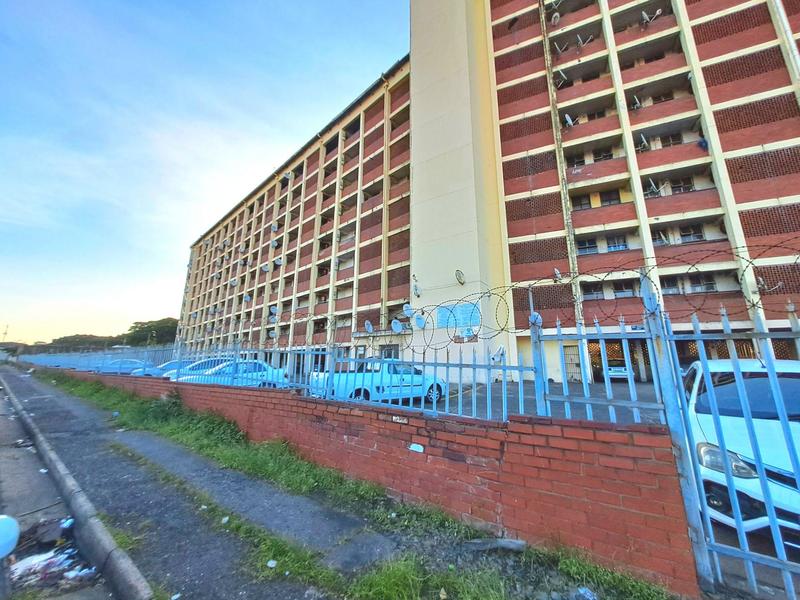 1 Bedroom Property for Sale in Glenwood KwaZulu-Natal