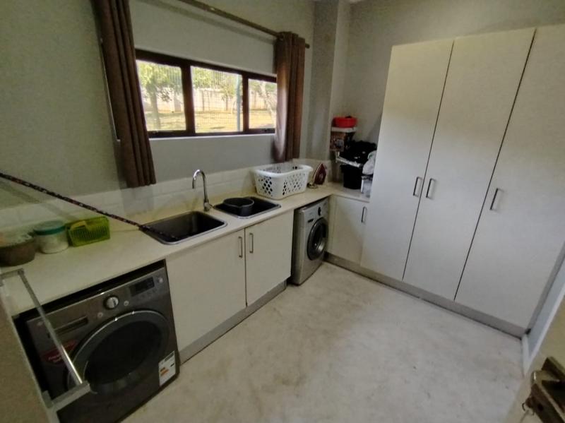 3 Bedroom Property for Sale in Izinga KwaZulu-Natal
