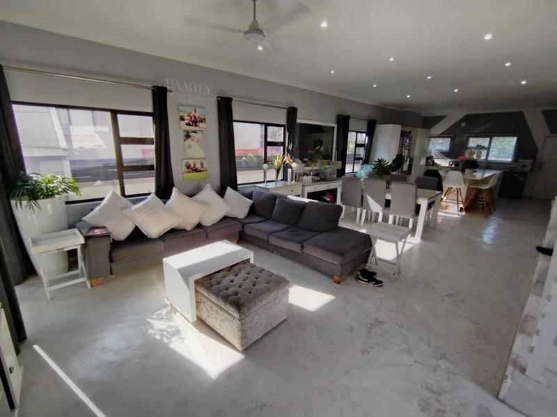 3 Bedroom Property for Sale in Izinga KwaZulu-Natal