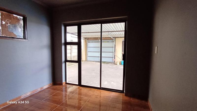 To Let 2 Bedroom Property for Rent in Burlington Heights KwaZulu-Natal