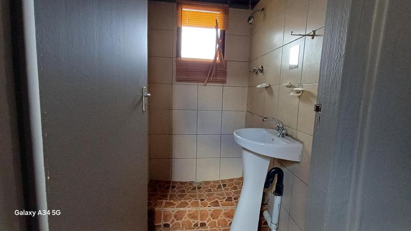To Let 2 Bedroom Property for Rent in Burlington Heights KwaZulu-Natal