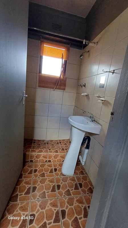 To Let 2 Bedroom Property for Rent in Burlington Heights KwaZulu-Natal