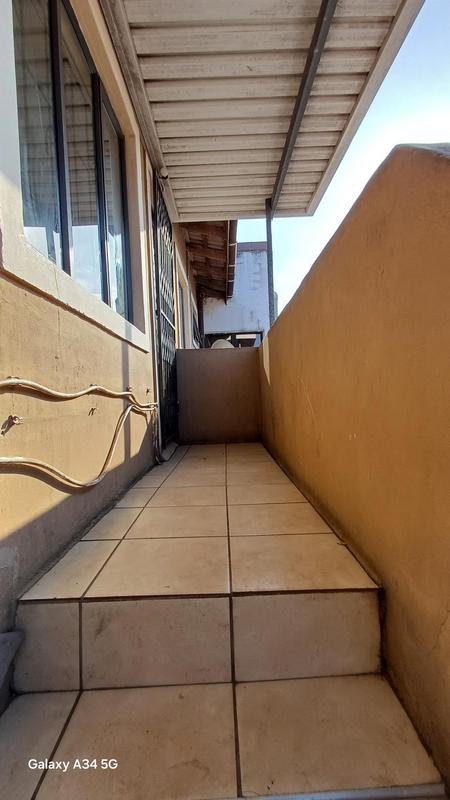To Let 2 Bedroom Property for Rent in Silverglen KwaZulu-Natal