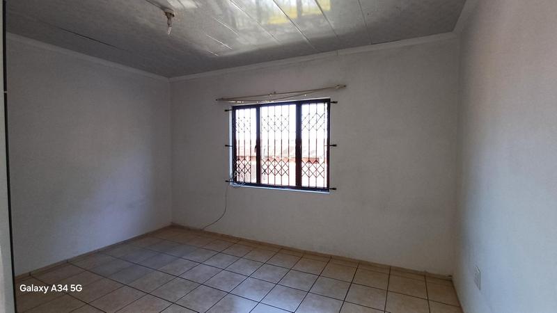 To Let 2 Bedroom Property for Rent in Silverglen KwaZulu-Natal