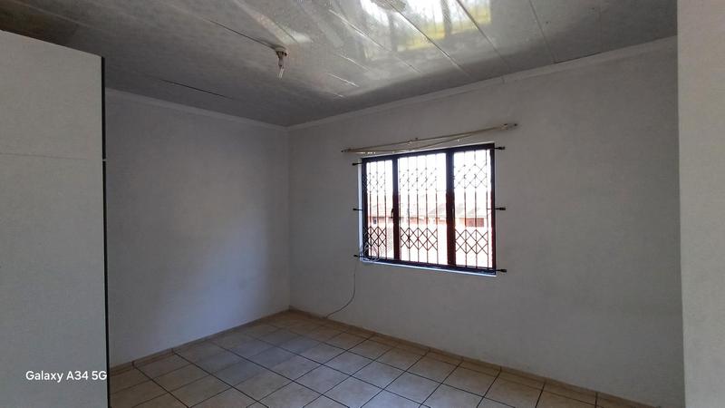 To Let 2 Bedroom Property for Rent in Silverglen KwaZulu-Natal