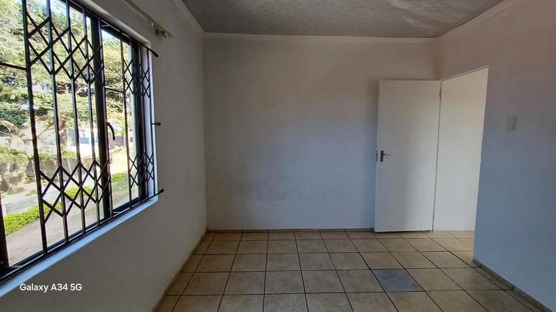 To Let 2 Bedroom Property for Rent in Silverglen KwaZulu-Natal