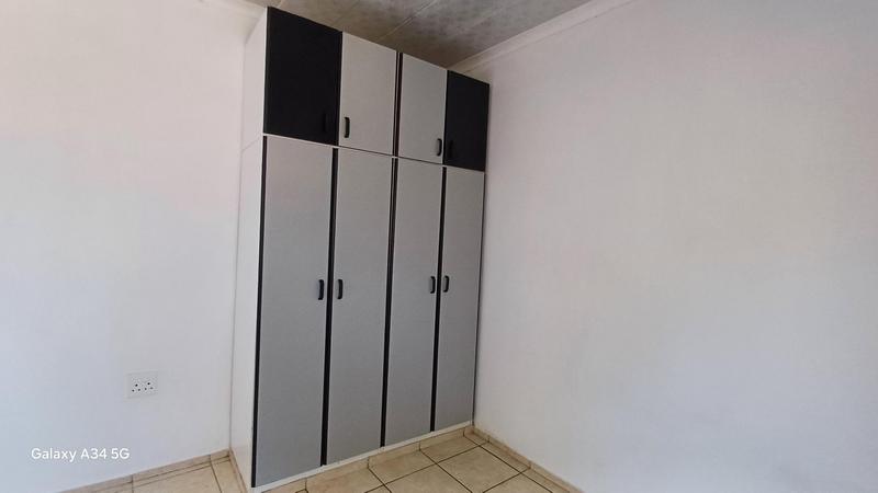 To Let 2 Bedroom Property for Rent in Silverglen KwaZulu-Natal