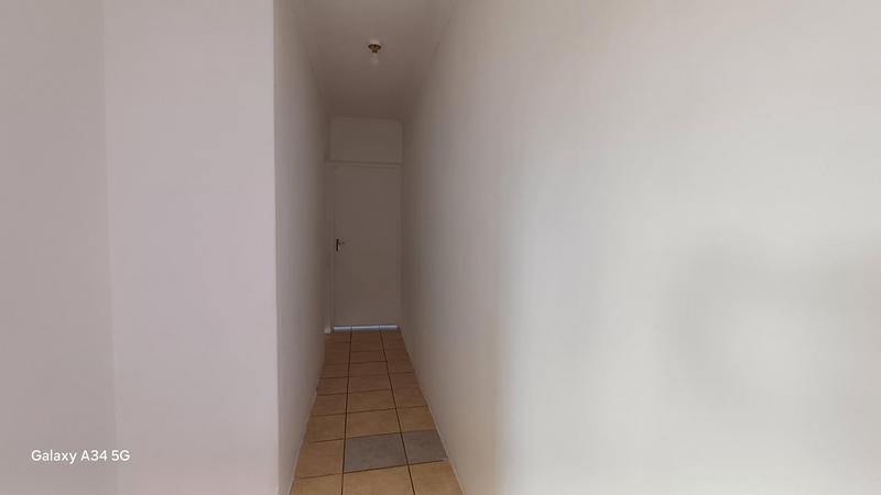 To Let 2 Bedroom Property for Rent in Silverglen KwaZulu-Natal