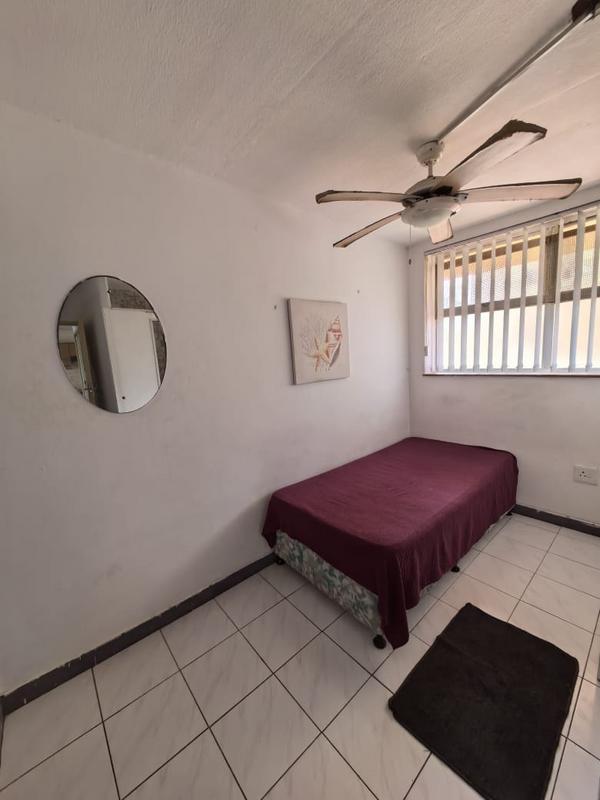 To Let 2 Bedroom Property for Rent in Amanzimtoti KwaZulu-Natal