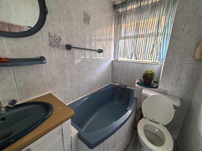 To Let 2 Bedroom Property for Rent in Amanzimtoti KwaZulu-Natal