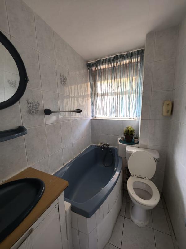 To Let 2 Bedroom Property for Rent in Amanzimtoti KwaZulu-Natal