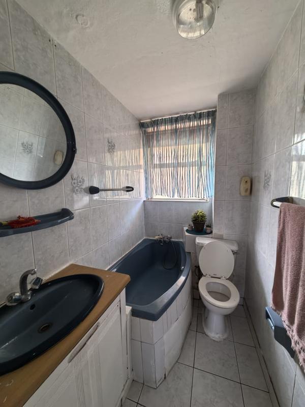 To Let 2 Bedroom Property for Rent in Amanzimtoti KwaZulu-Natal