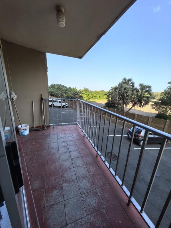 To Let 2 Bedroom Property for Rent in Amanzimtoti KwaZulu-Natal