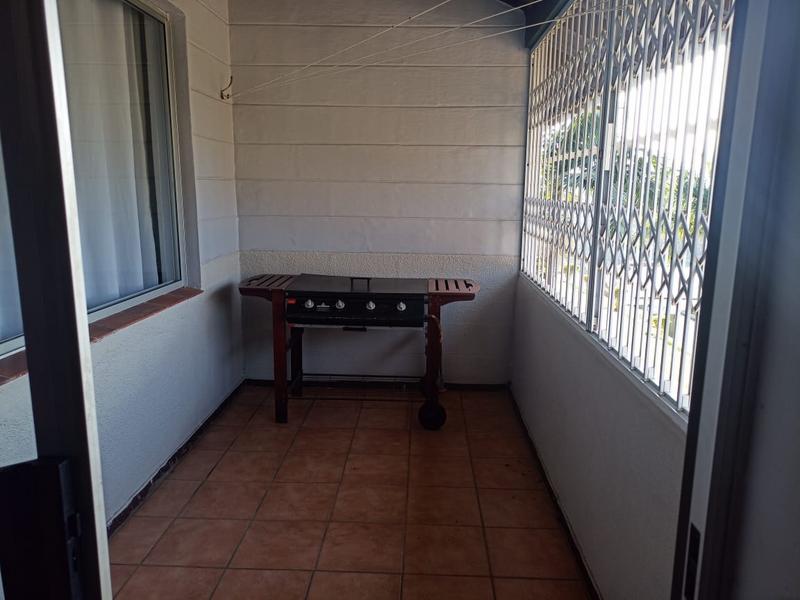 To Let 1 Bedroom Property for Rent in Marina Beach KwaZulu-Natal