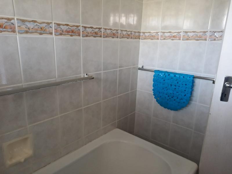 To Let 1 Bedroom Property for Rent in Marina Beach KwaZulu-Natal