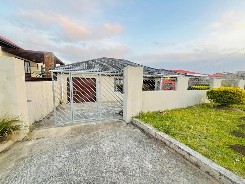 3 Bedroom Property for Sale in Gamalakhe KwaZulu-Natal