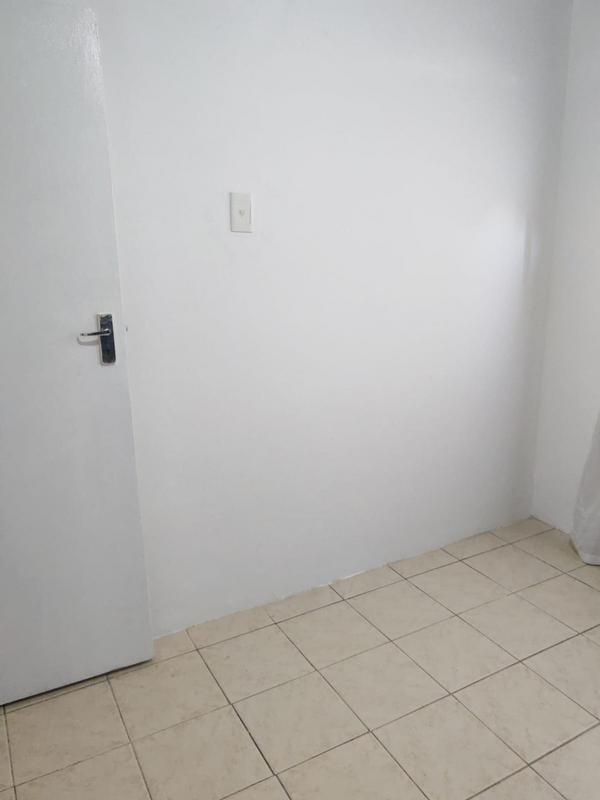 To Let 2 Bedroom Property for Rent in Caneside KwaZulu-Natal