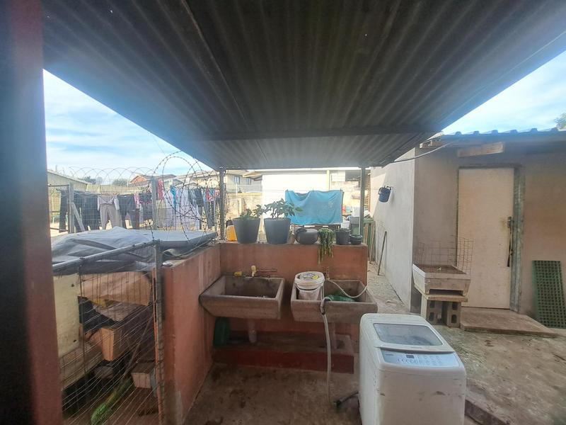 1 Bedroom Property for Sale in Palmview KwaZulu-Natal