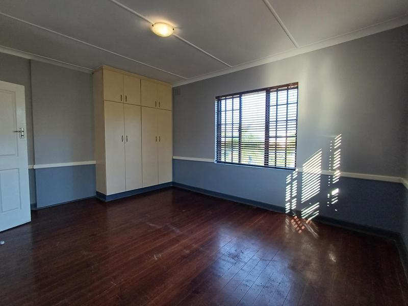 To Let 3 Bedroom Property for Rent in Athlone Park KwaZulu-Natal
