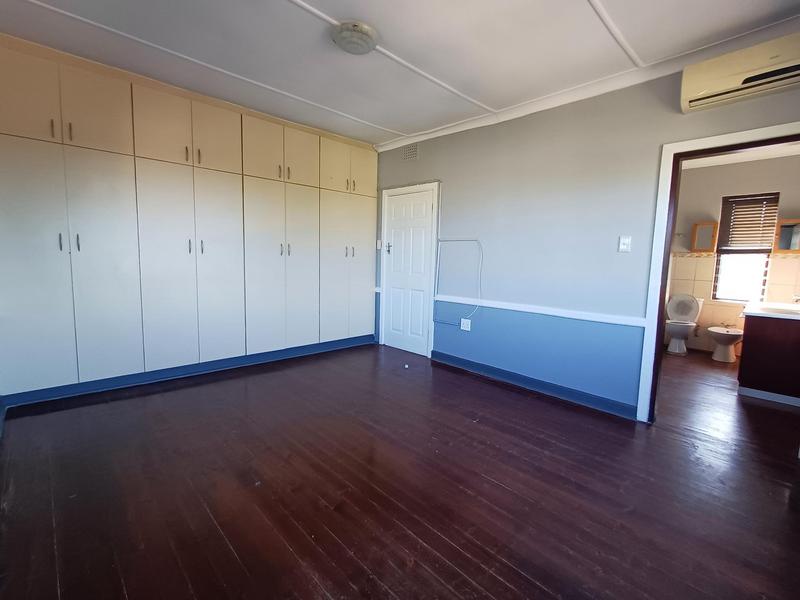 To Let 3 Bedroom Property for Rent in Athlone Park KwaZulu-Natal