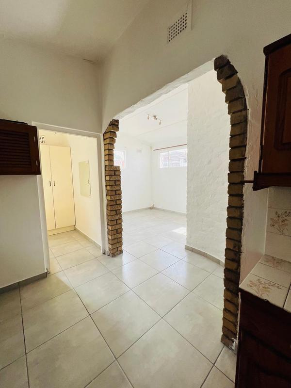 To Let 1 Bedroom Property for Rent in Pinetown KwaZulu-Natal
