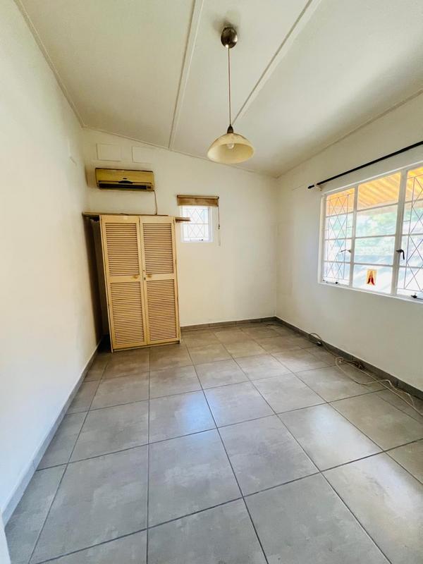 To Let 1 Bedroom Property for Rent in Pinetown KwaZulu-Natal