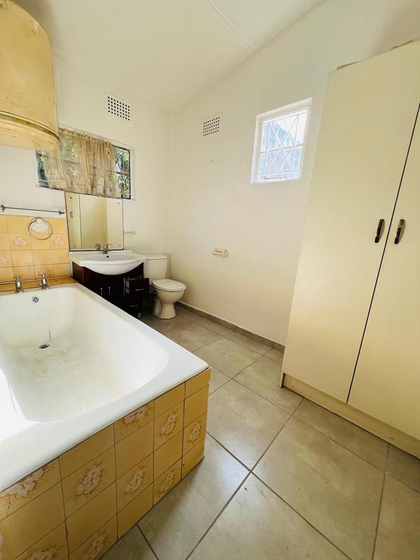 To Let 1 Bedroom Property for Rent in Pinetown KwaZulu-Natal