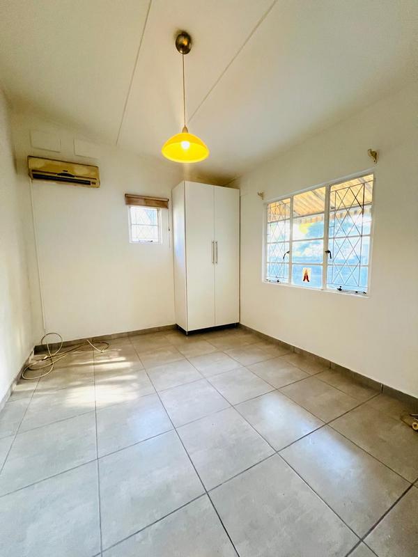 To Let 1 Bedroom Property for Rent in Pinetown KwaZulu-Natal
