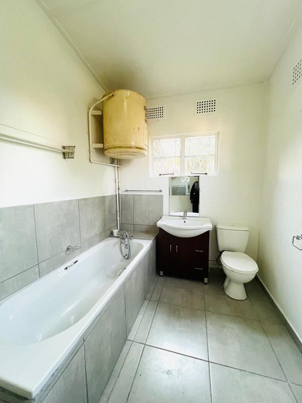 To Let 1 Bedroom Property for Rent in Pinetown KwaZulu-Natal