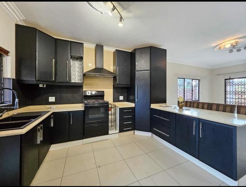 3 Bedroom Property for Sale in Winklespruit KwaZulu-Natal
