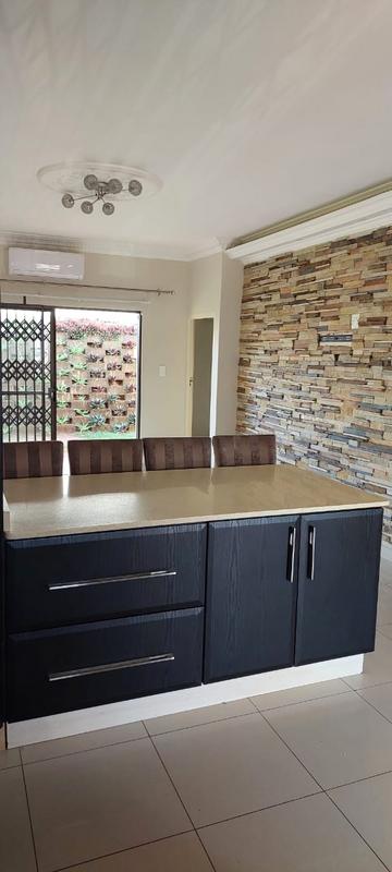 3 Bedroom Property for Sale in Winklespruit KwaZulu-Natal