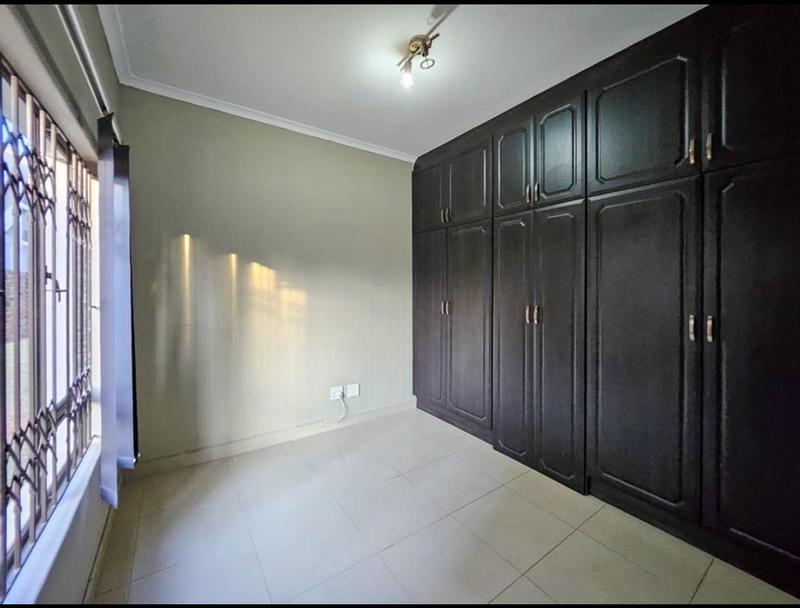 3 Bedroom Property for Sale in Winklespruit KwaZulu-Natal