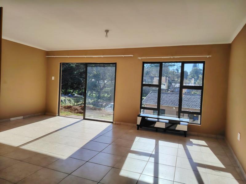 To Let 2 Bedroom Property for Rent in Crestholme KwaZulu-Natal