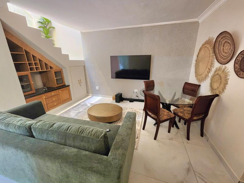 5 Bedroom Property for Sale in Sunningdale KwaZulu-Natal
