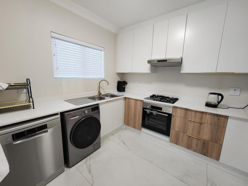 5 Bedroom Property for Sale in Sunningdale KwaZulu-Natal