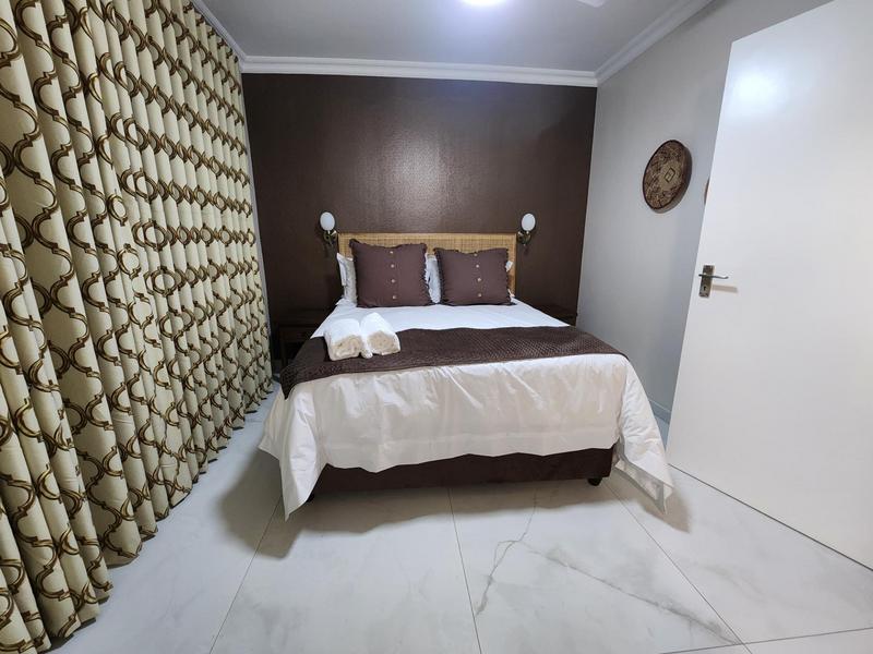 5 Bedroom Property for Sale in Sunningdale KwaZulu-Natal