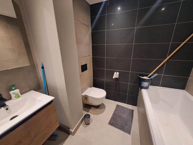 To Let 2 Bedroom Property for Rent in La Lucia KwaZulu-Natal