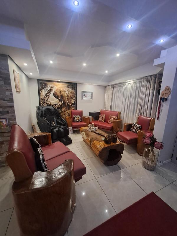 4 Bedroom Property for Sale in Umhlanga Rocks KwaZulu-Natal