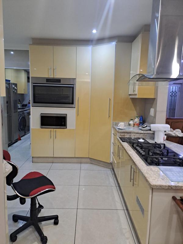 4 Bedroom Property for Sale in Umhlanga Rocks KwaZulu-Natal