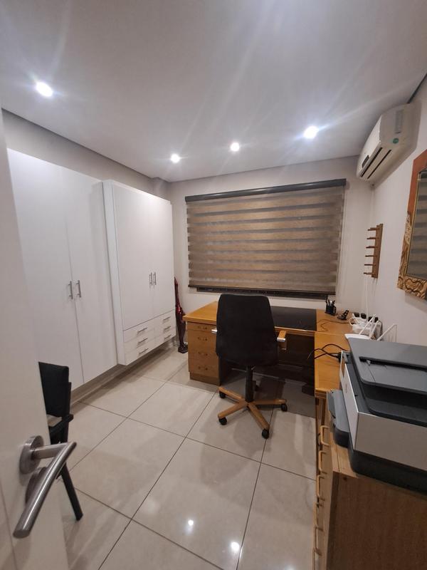 4 Bedroom Property for Sale in Umhlanga Rocks KwaZulu-Natal