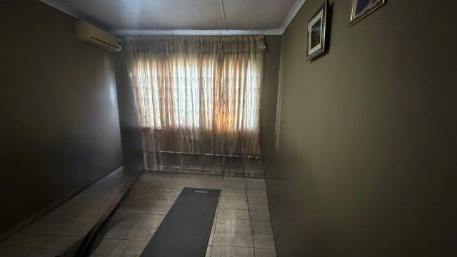 3 Bedroom Property for Sale in Silverglen KwaZulu-Natal
