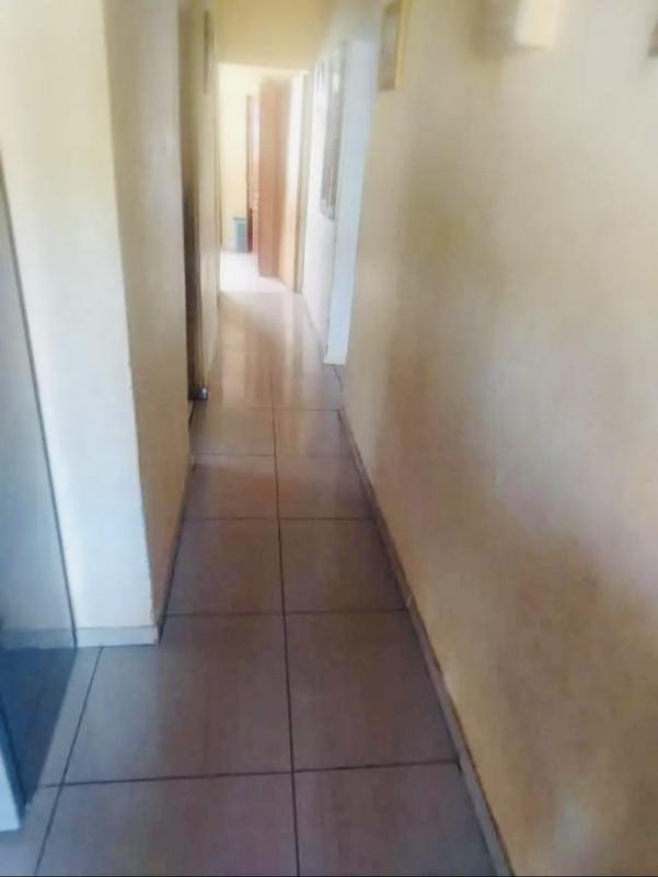 3 Bedroom Property for Sale in Tafuleni KwaZulu-Natal