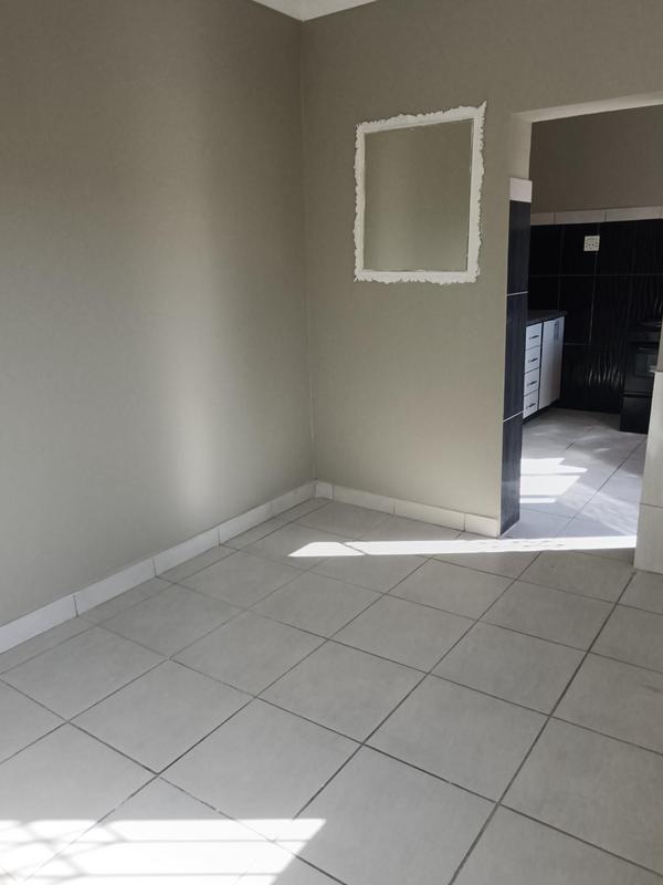 To Let 1 Bedroom Property for Rent in Newlands West KwaZulu-Natal