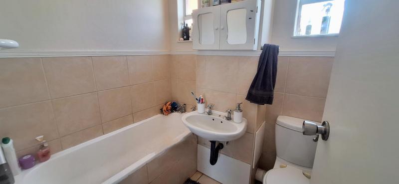 1 Bedroom Property for Sale in Glenwood KwaZulu-Natal