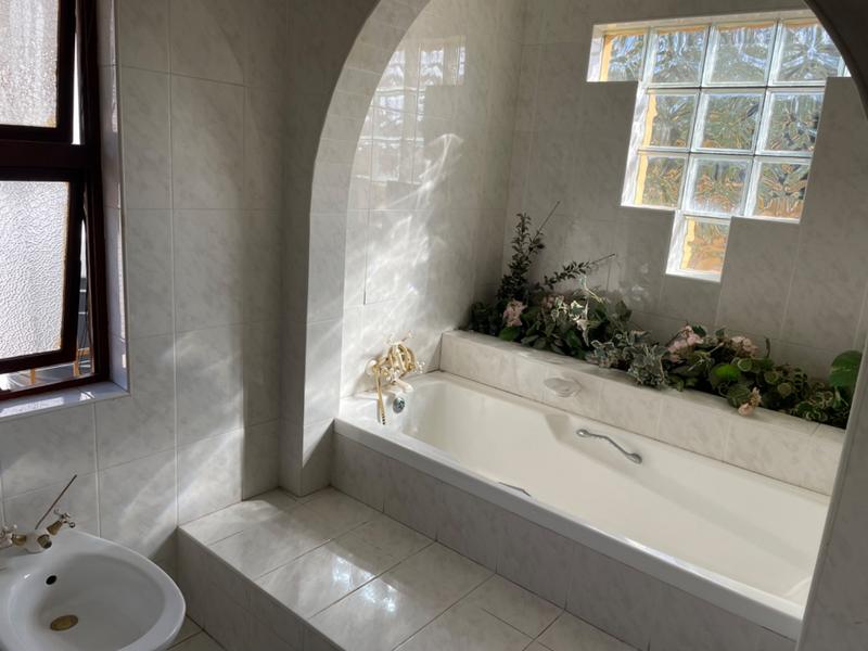 5 Bedroom Property for Sale in Herrwood Park KwaZulu-Natal